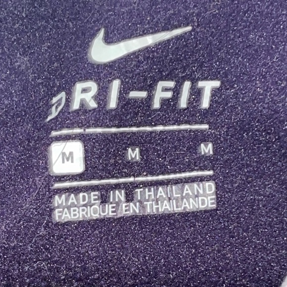 Nike Dri-Fit Purple Hoodie with Kangaroo Pockets Youth Size Medium - Picture 2 of 4